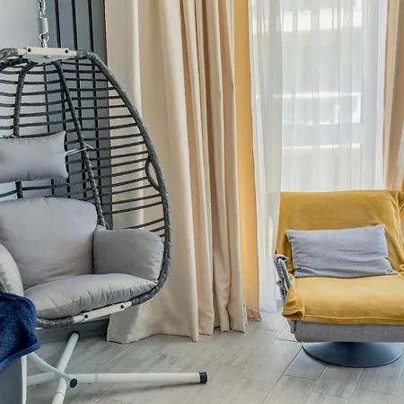 Apartment Lady Sea By Aaa *