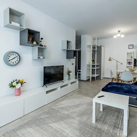 Apartment Lady Sea By Aaa